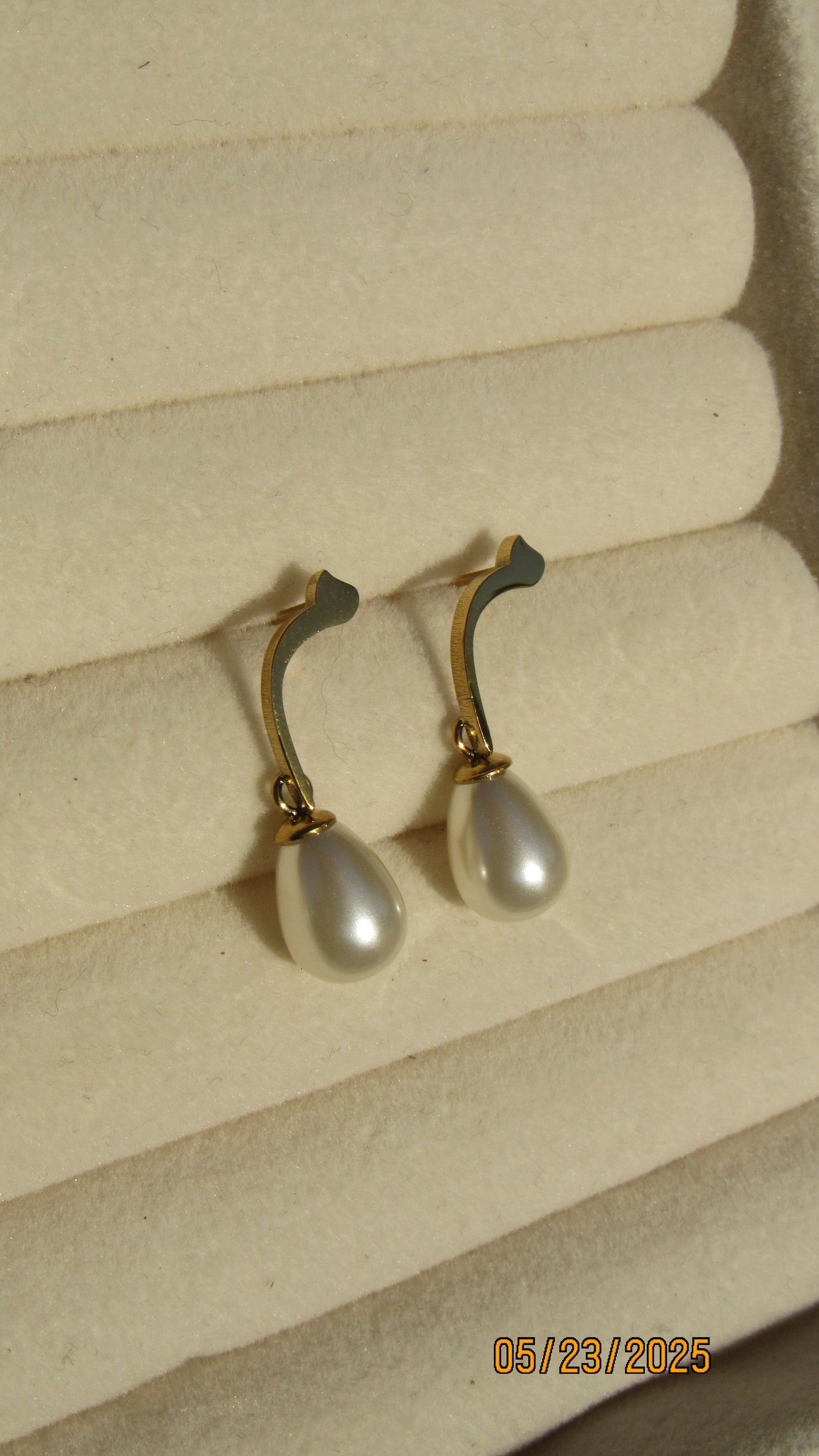 pearl letter earring