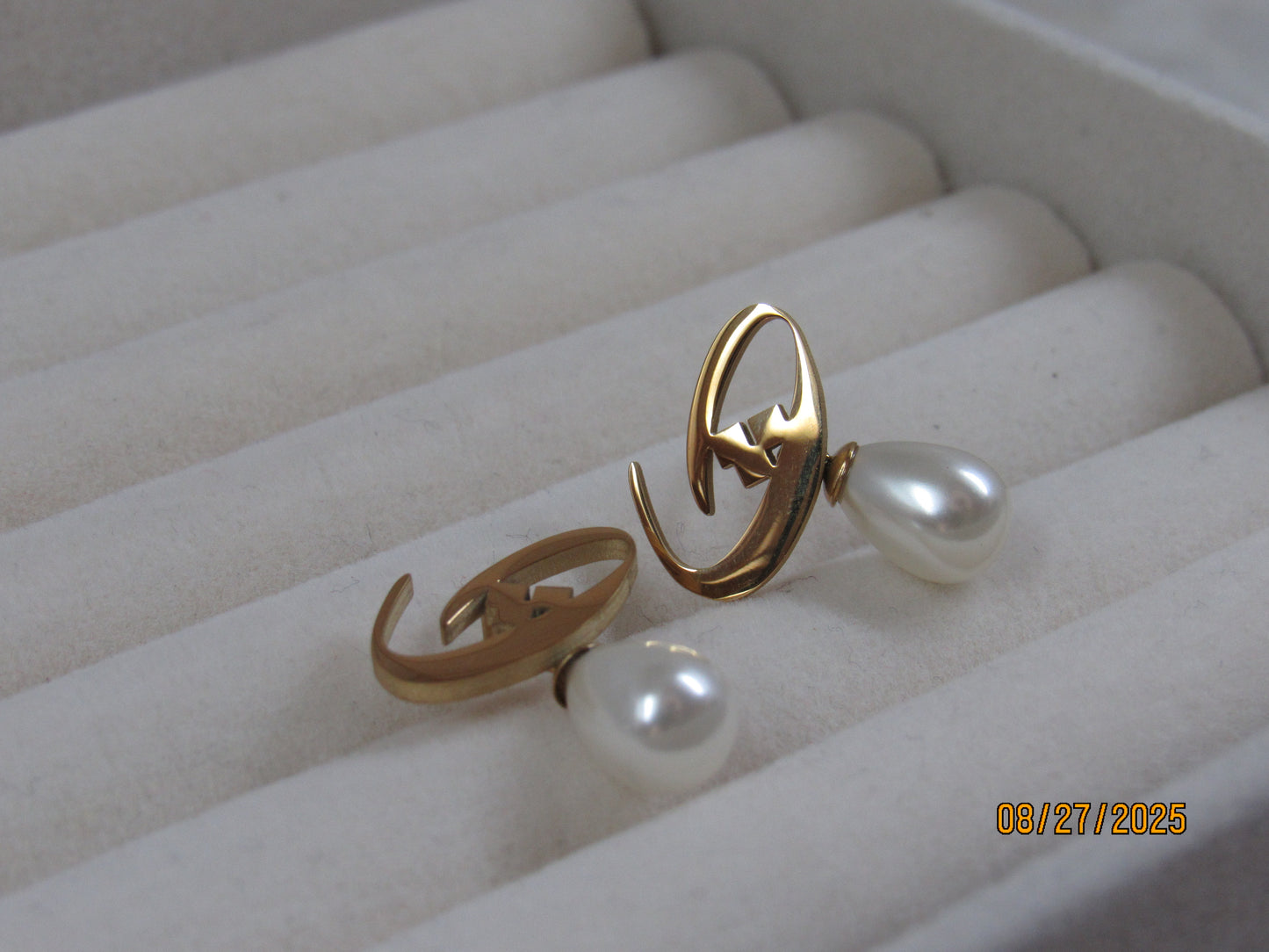 pearl letter earring