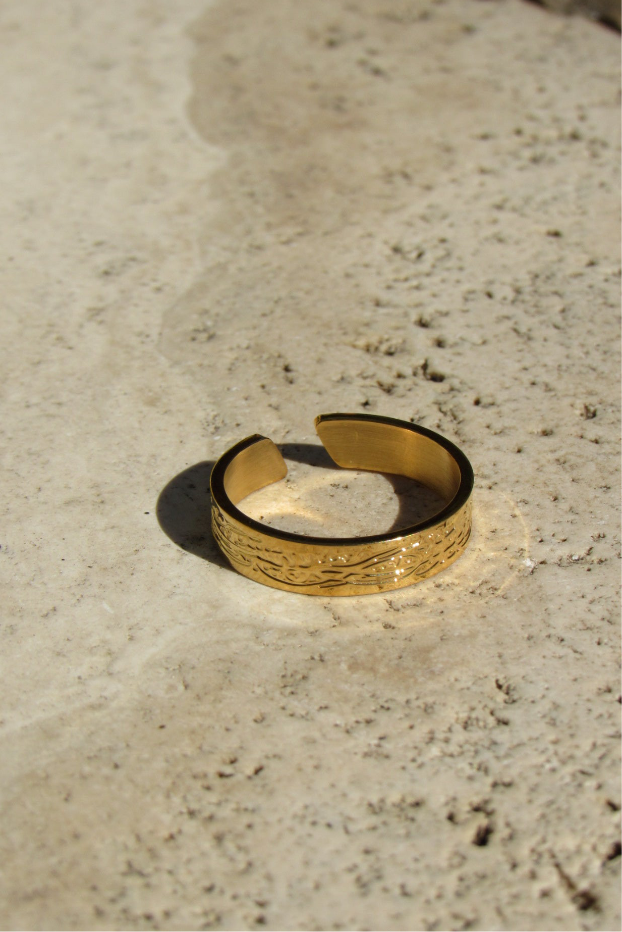 “With hard ship comes ease” ring 18k
