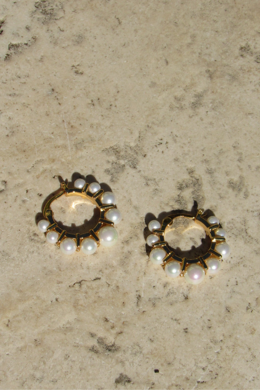 String pearl earring 18k